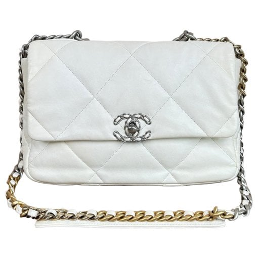Chanel 19 leather handbag