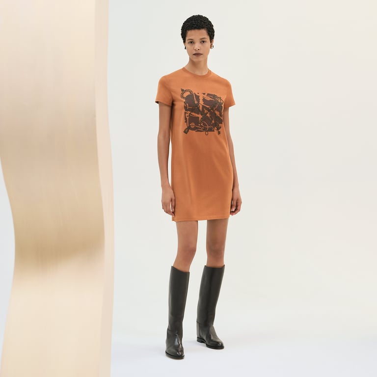 Straight dress