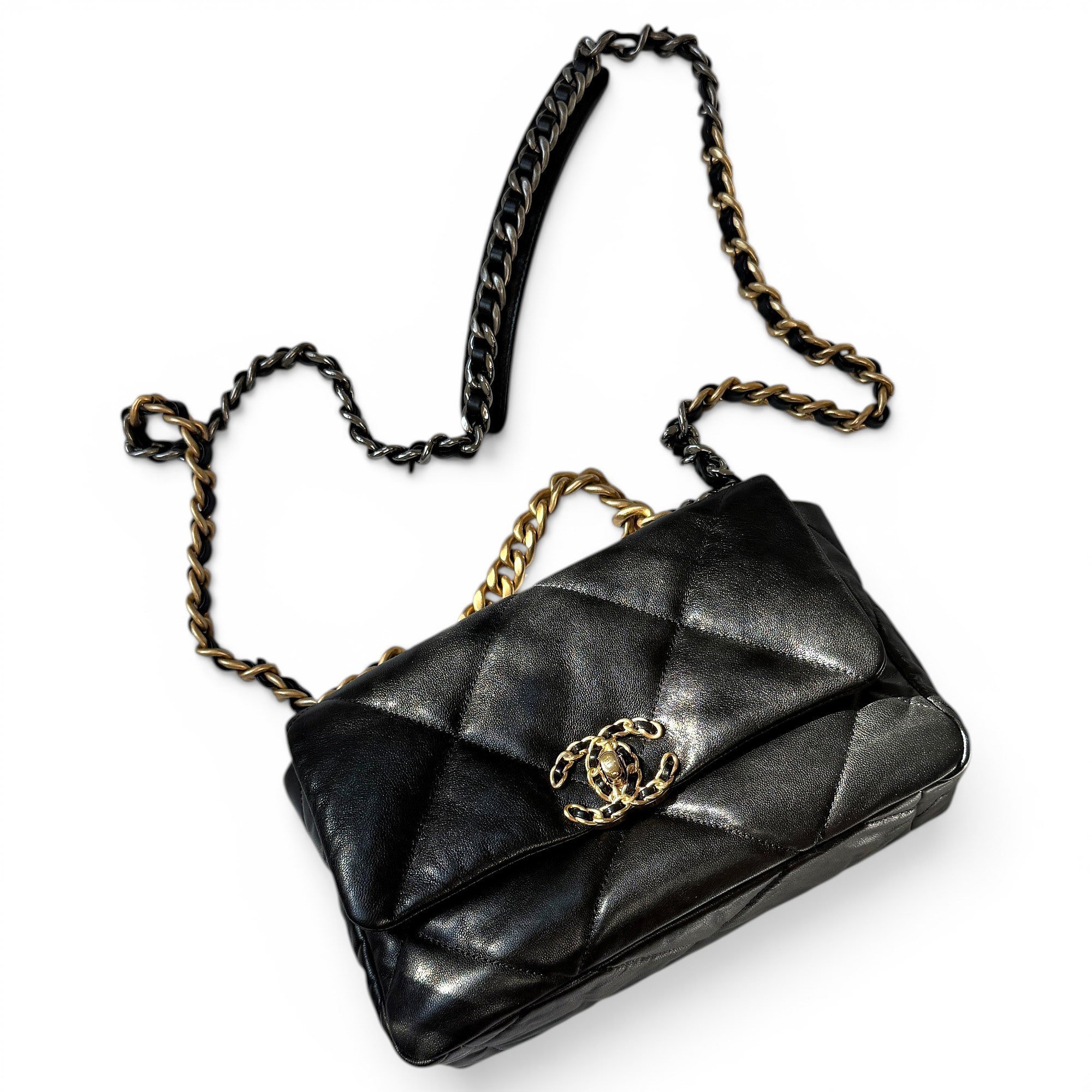 Chanel 19 leather handbag