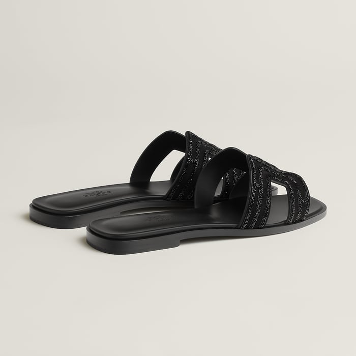 Noir Oran Sandal