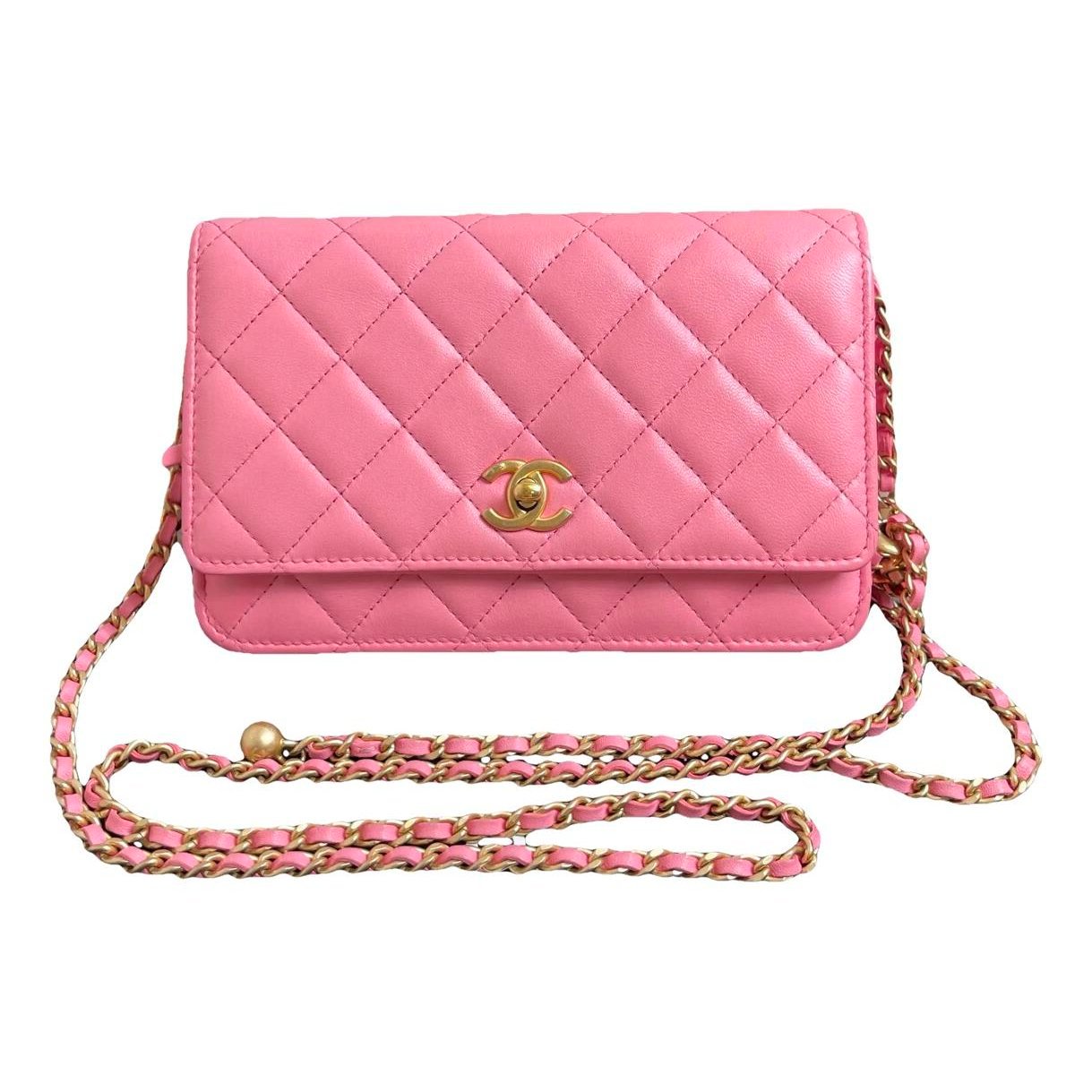Wallet On Chain Timeless/Classique leather crossbody bag