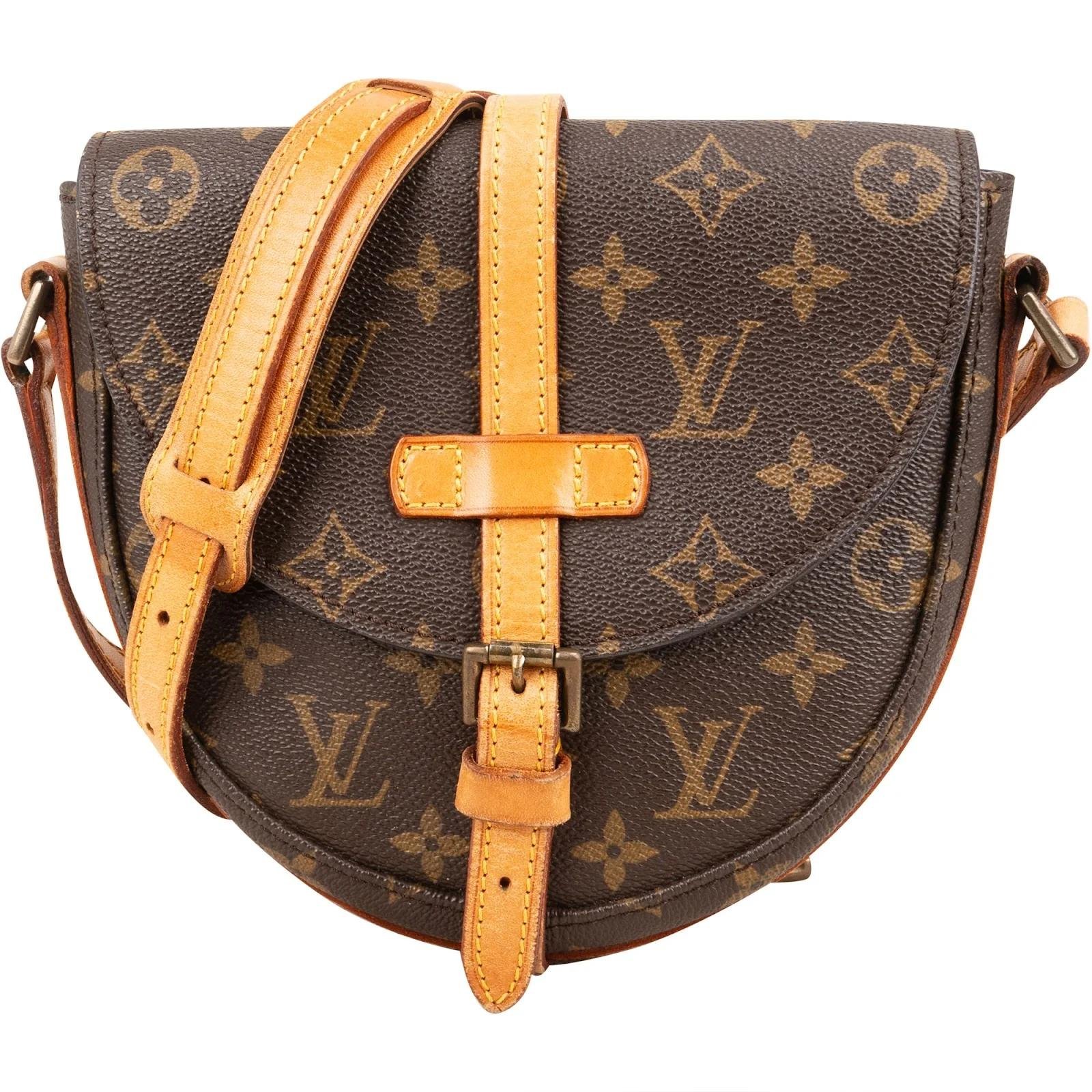 Chantilly leather crossbody bag