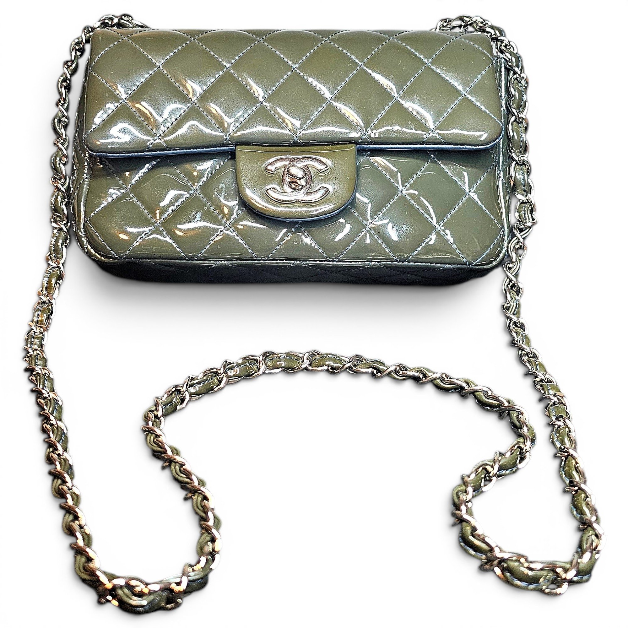 Timeless/Classique patent leather crossbody bag