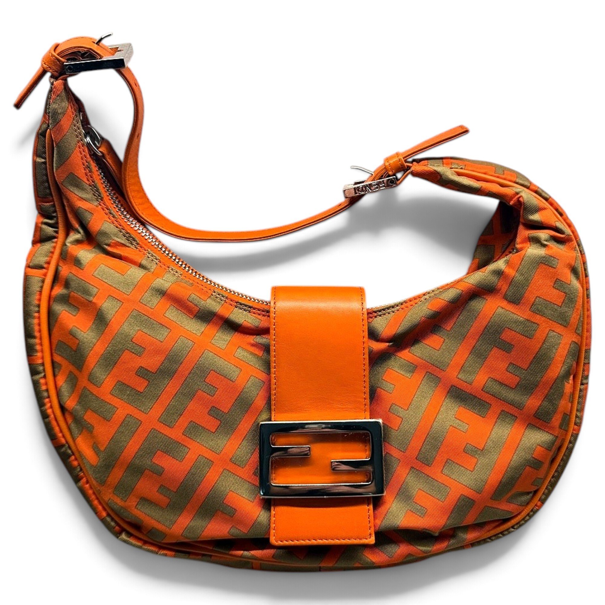 Croissant cloth handbag