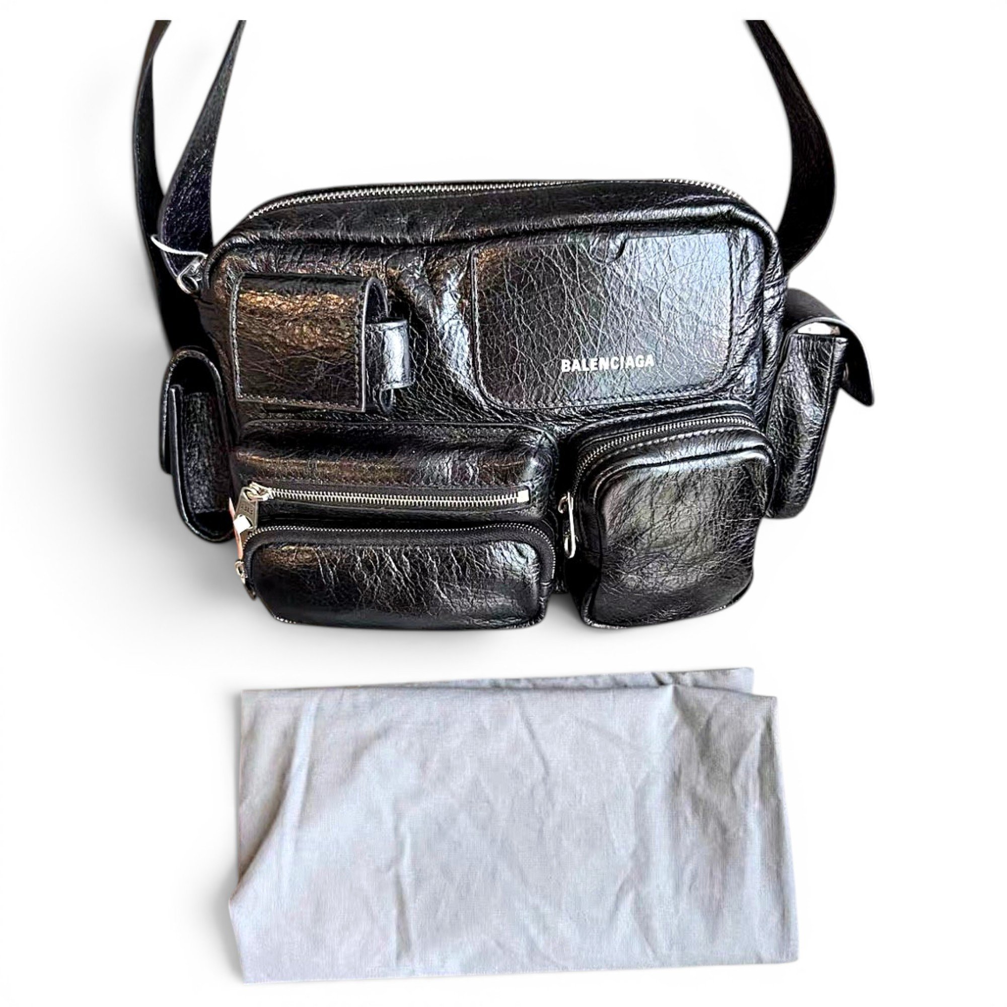Superbusy leather handbag
