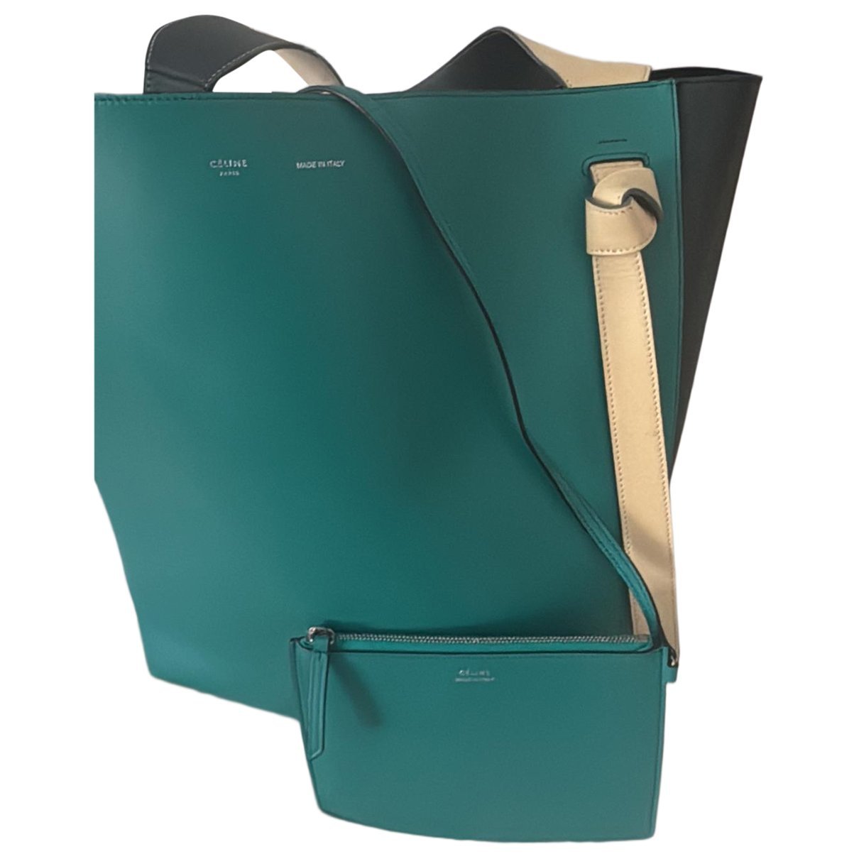 Leather travel bag