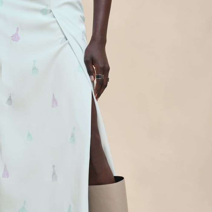 Vert Embrun Embroidered Slanted Dress