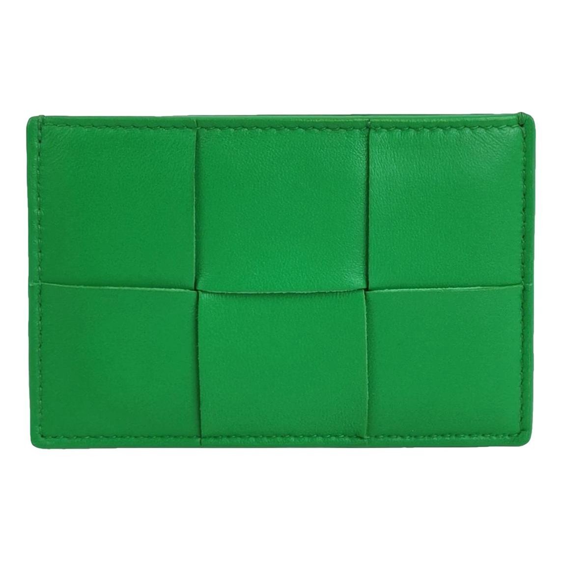 Cassette leather crossbody bag