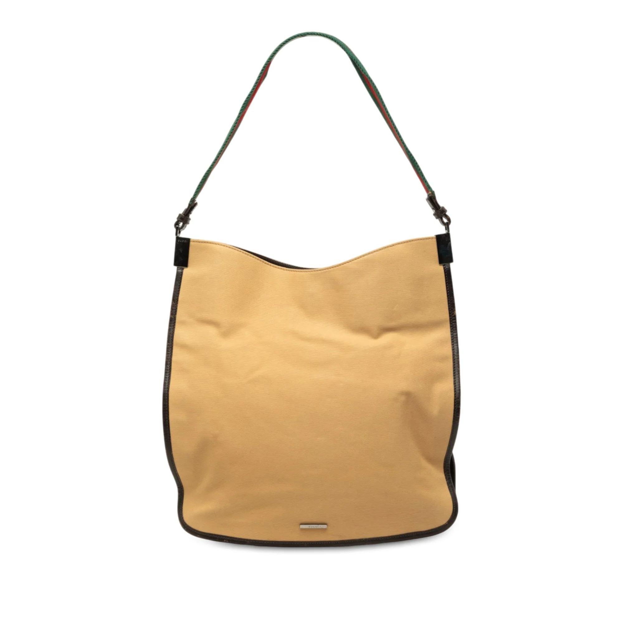 Gucci B leather handbag