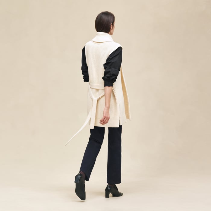 Blanc Naturel Belted Cashmere Sleeveless Cardigan