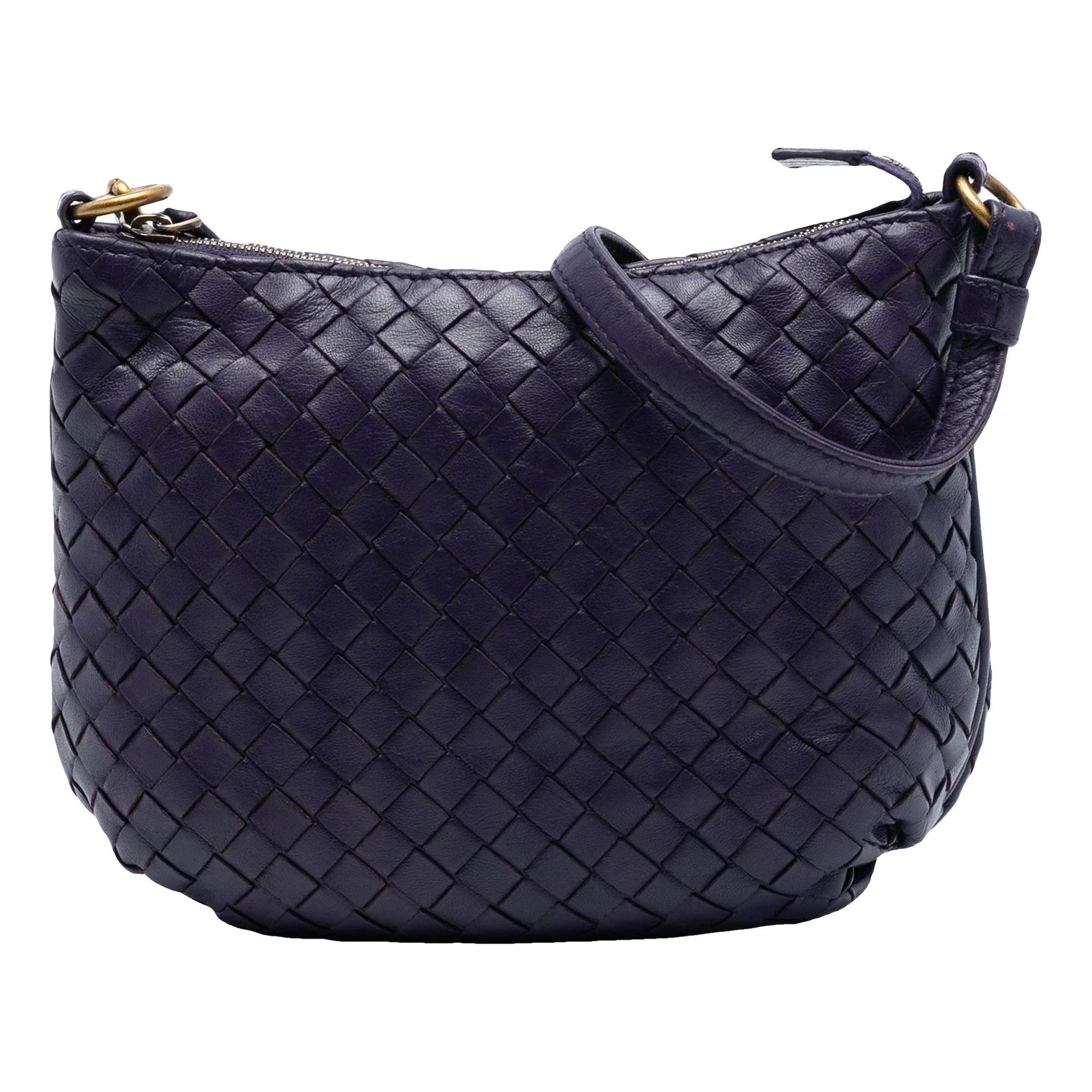 Veneta leather bag