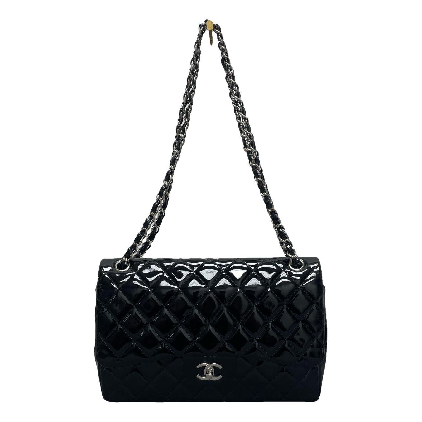 Timeless/Classique patent leather crossbody bag