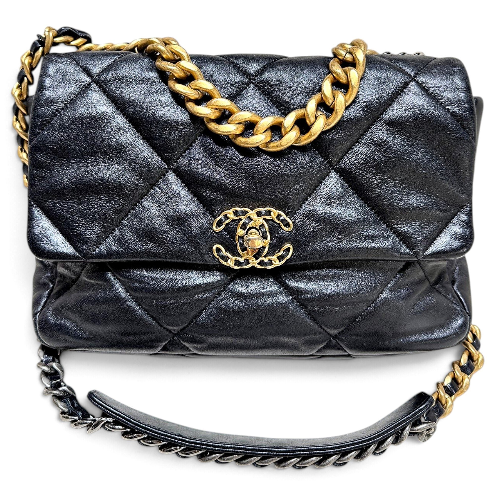Chanel 19 leather handbag