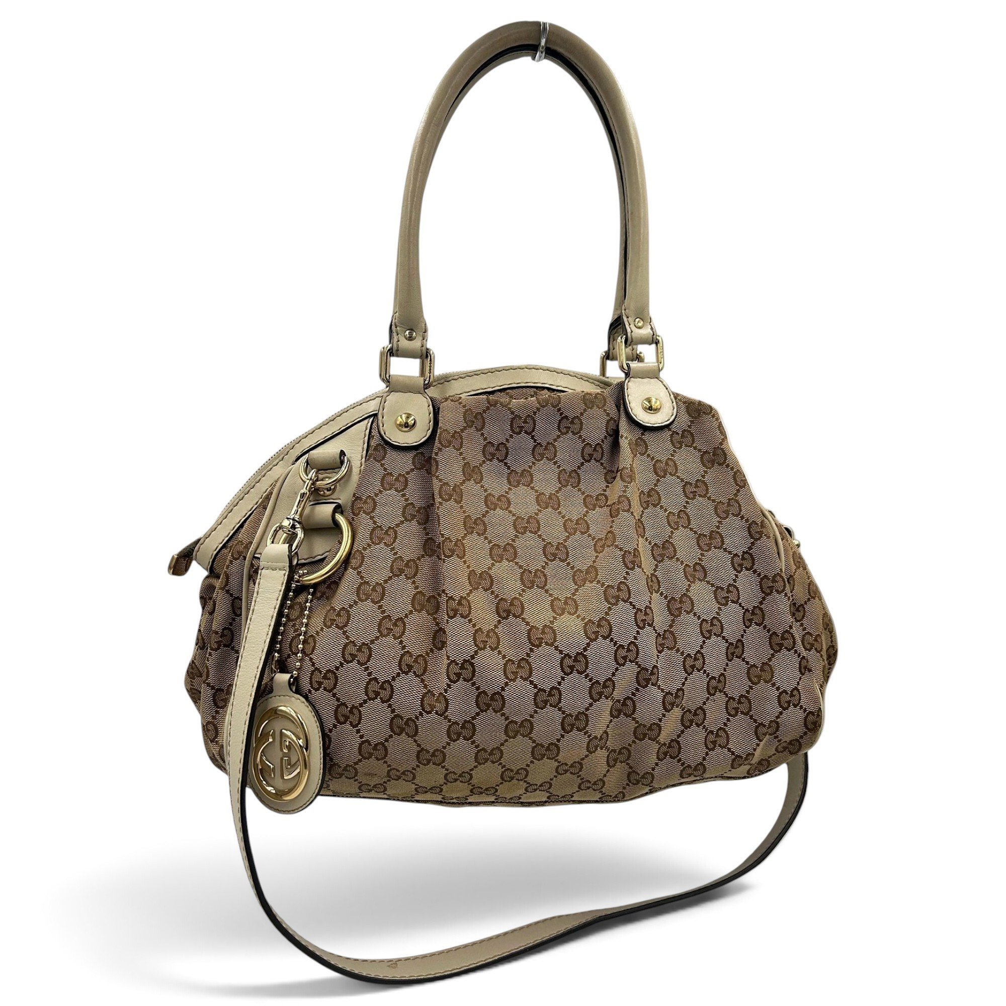 Gucci B cloth handbag