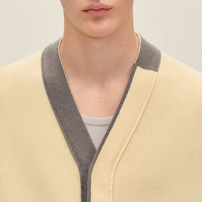 Vanille "Detail Colore" Buttoned Cardigan