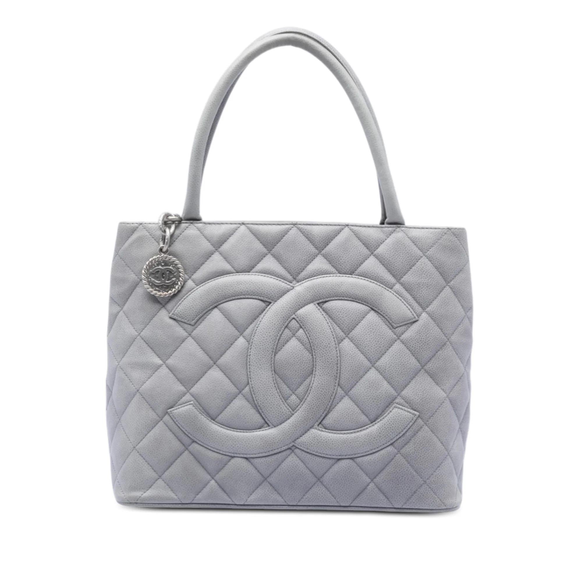 Chanel Leather tote