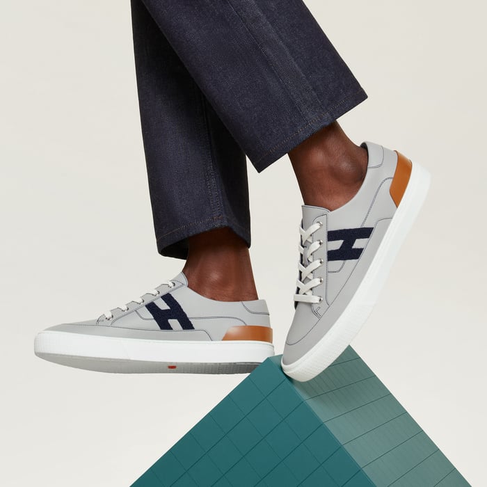 Deep Sneaker