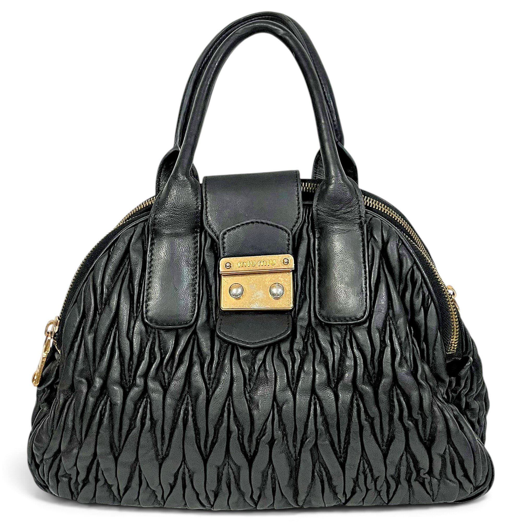 Matelassé leather handbag
