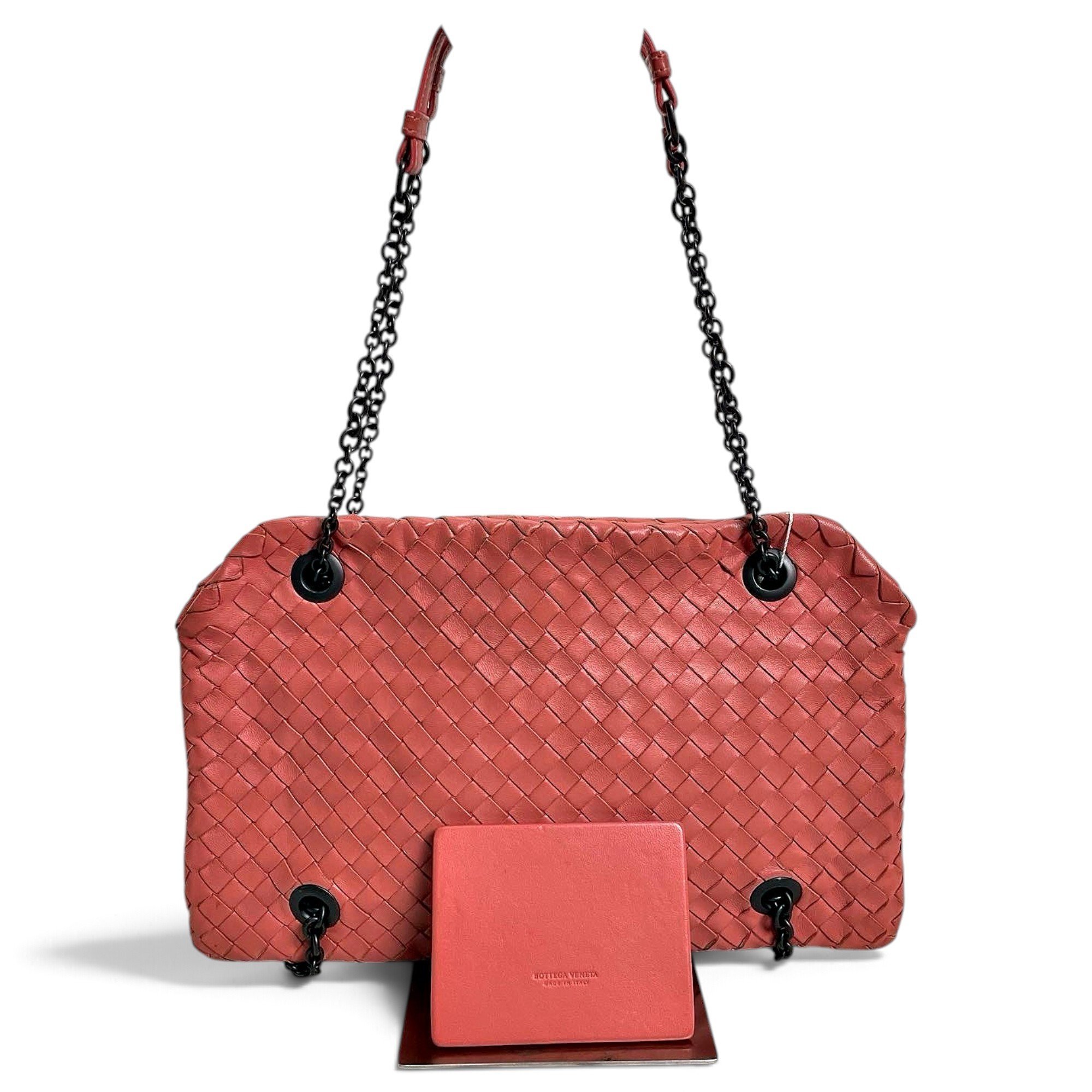 Chain Cassette leather handbag