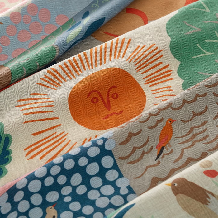 Le Livre d'Esope Shawl 140