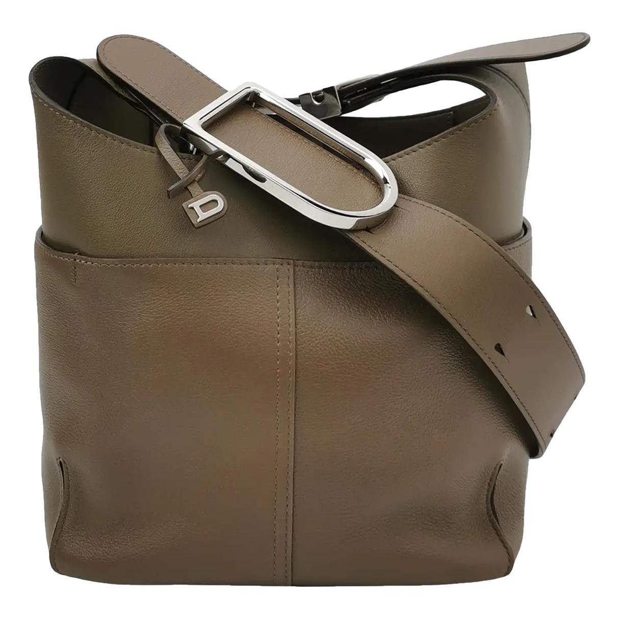 Leather crossbody bag