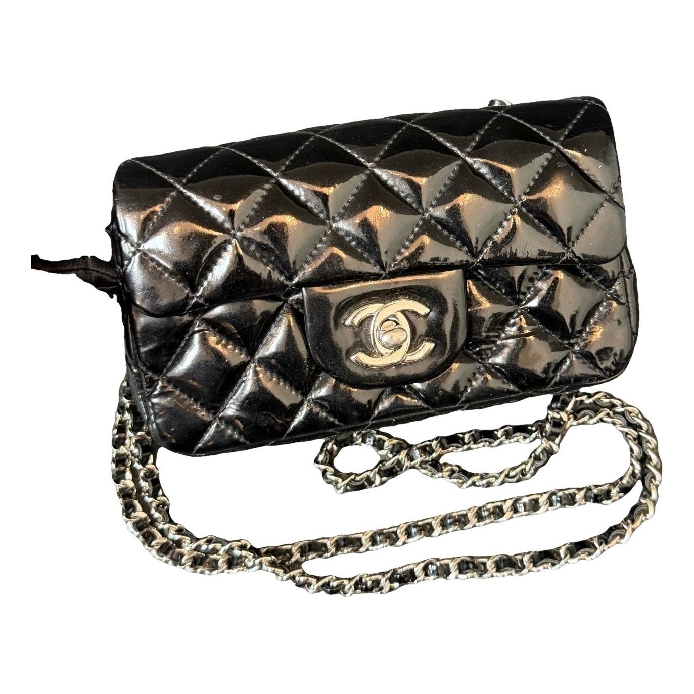 Timeless/Classique patent leather crossbody bag