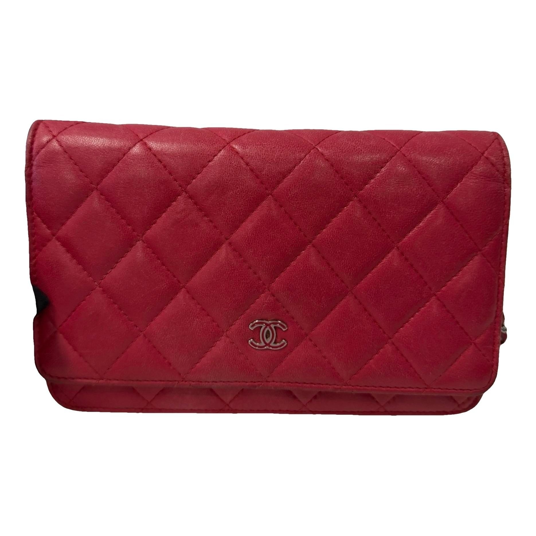Wallet On Chain Timeless/Classique leather crossbody bag