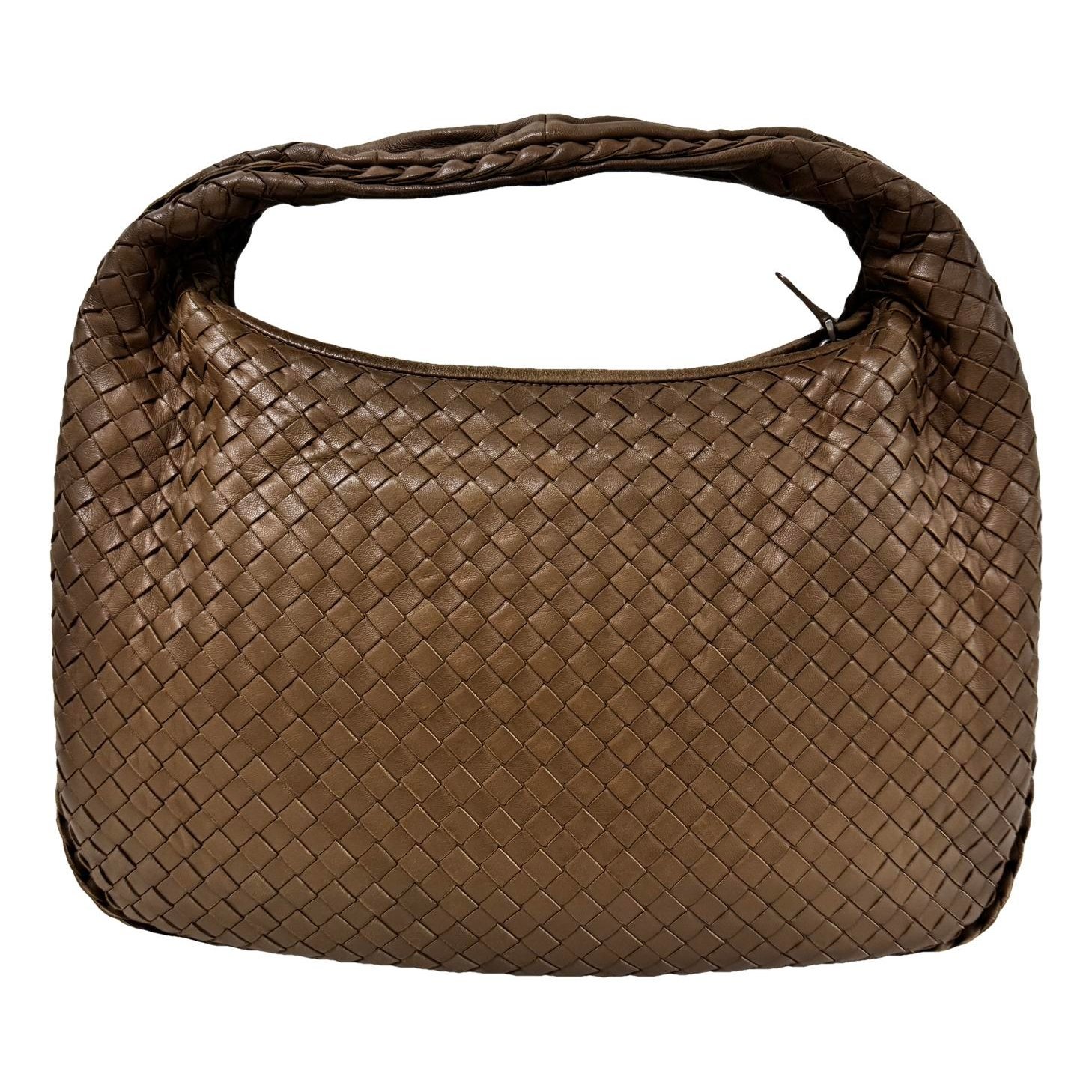 Veneta leather handbag