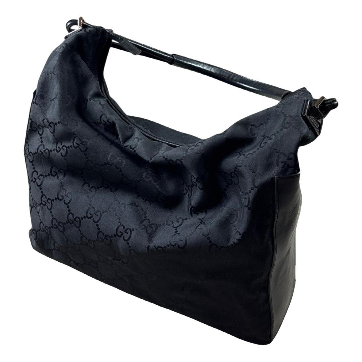 Hobo cloth handbag