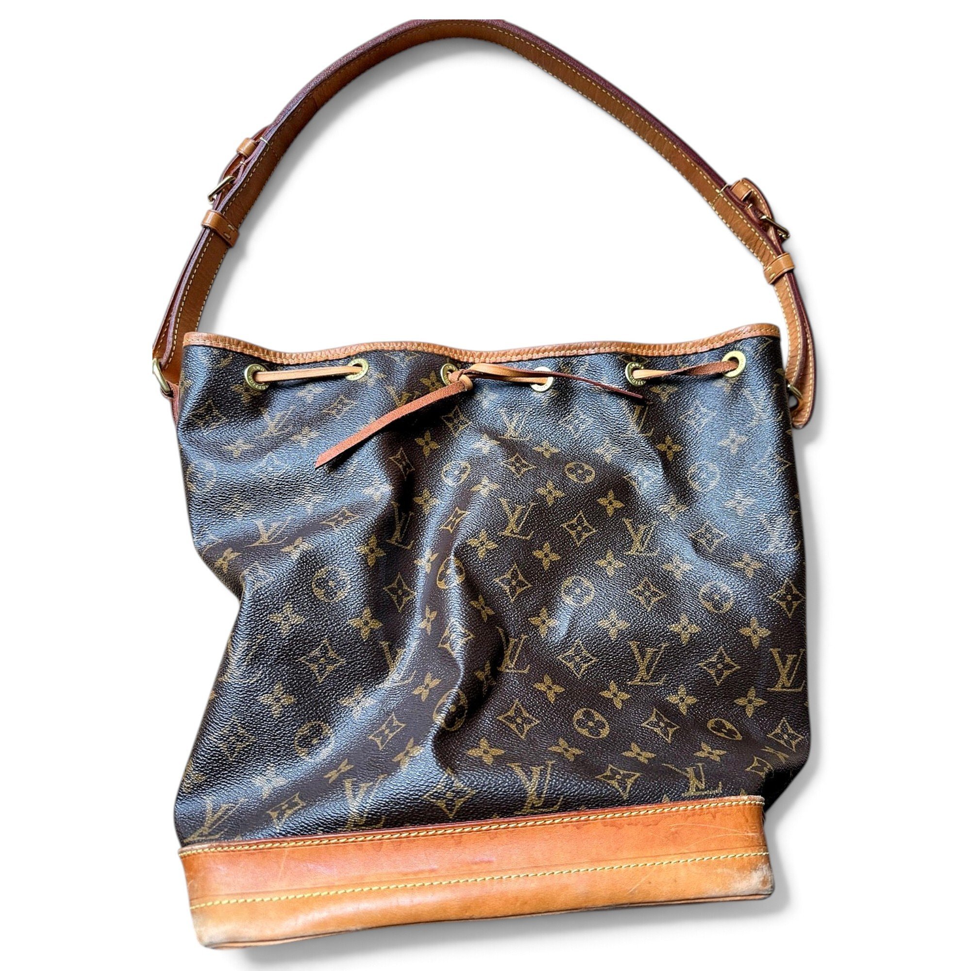 Noé leather handbag