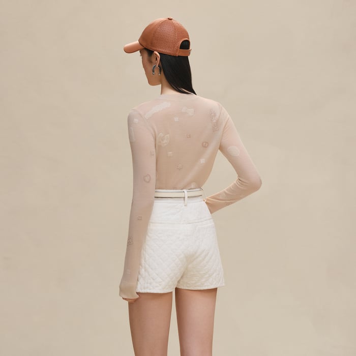 Blanc Cygne "Candy Libris" Light Long-sleeve Sweater