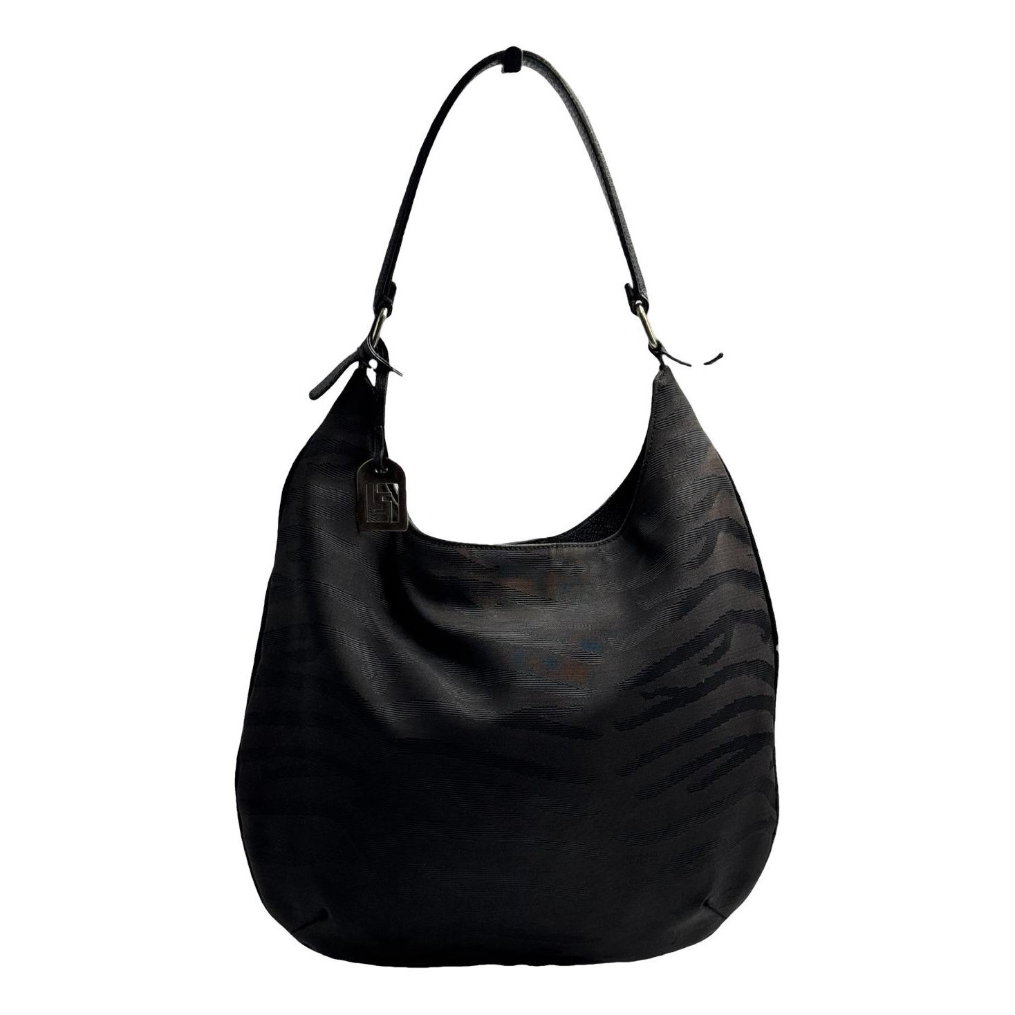 Oyster cloth handbag