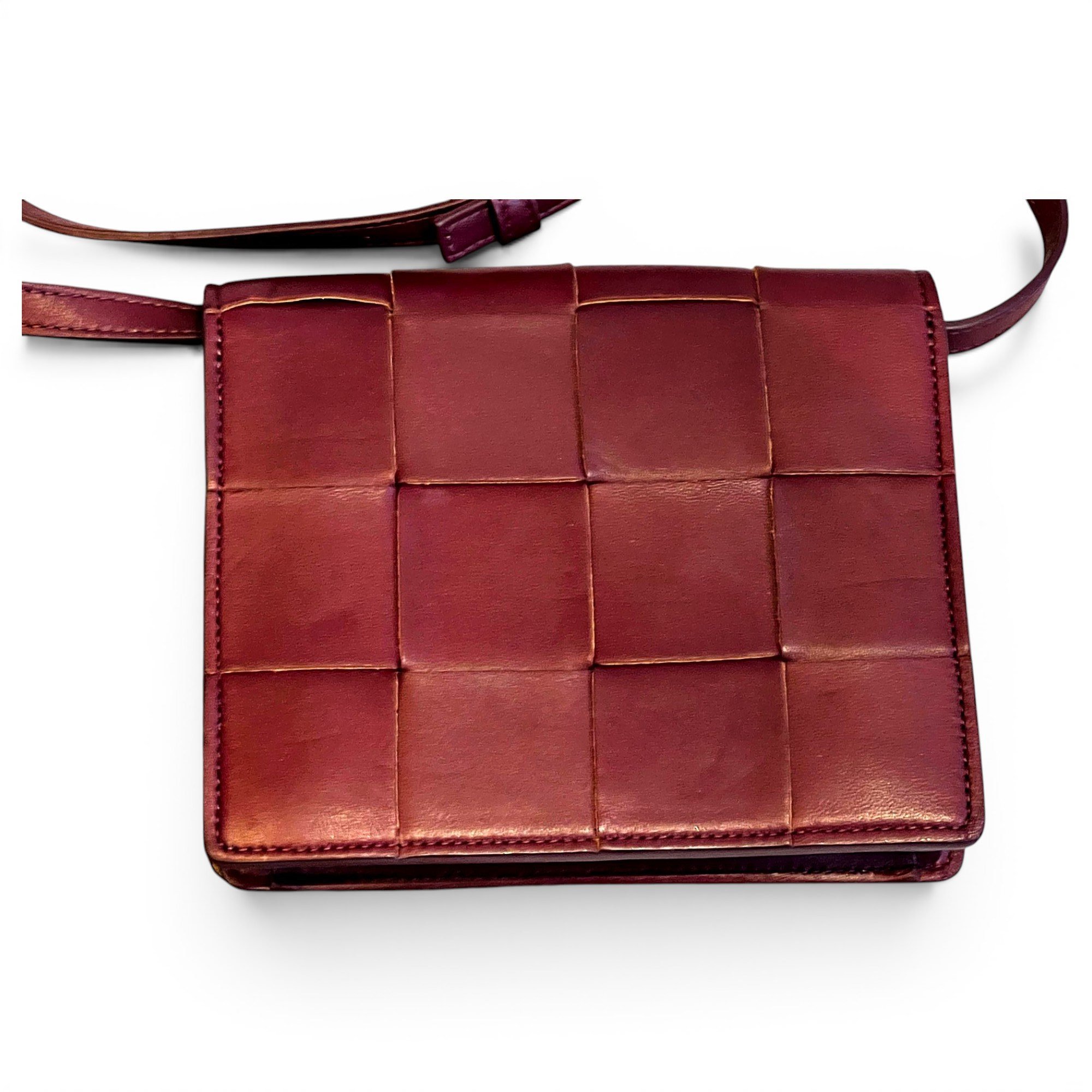 Cassette leather crossbody bag