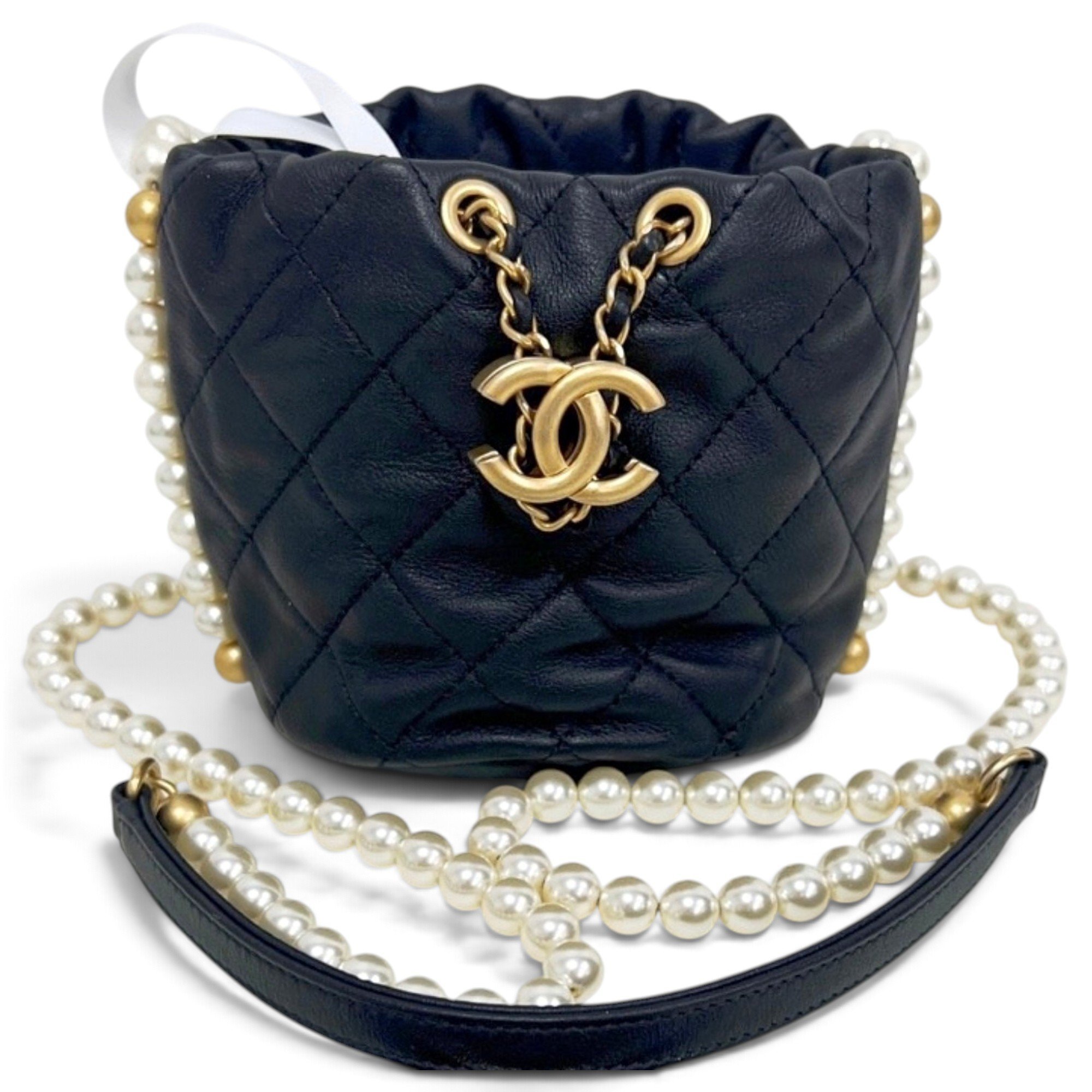 Gabrielle Bucket leather crossbody bag