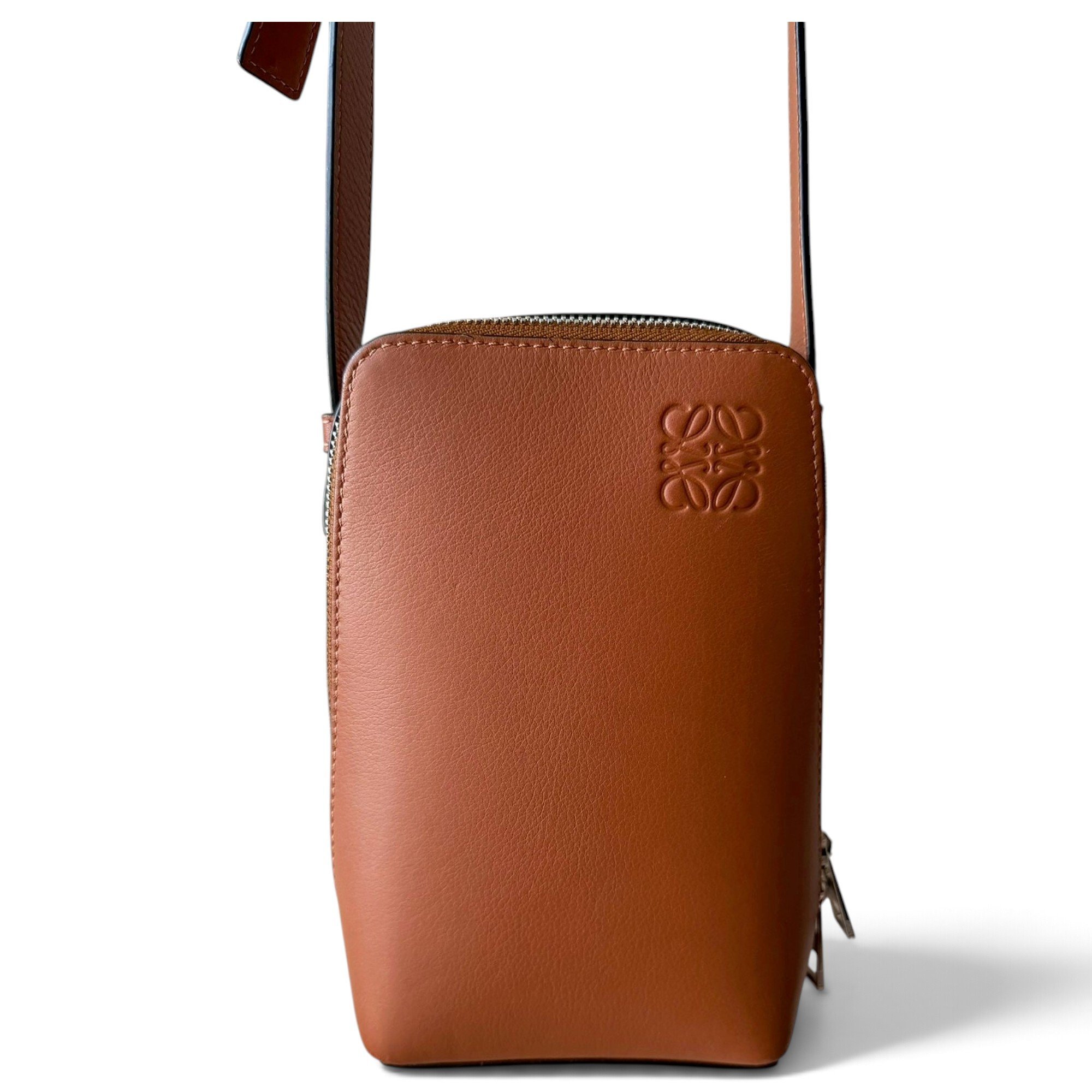 Anagram leather crossbody bag