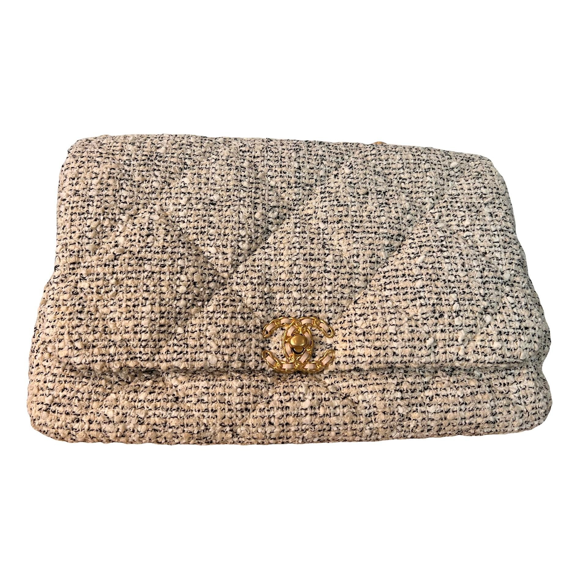 Timeless/Classique tweed handbag