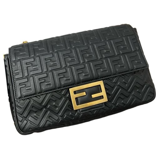 Baguette leather handbag