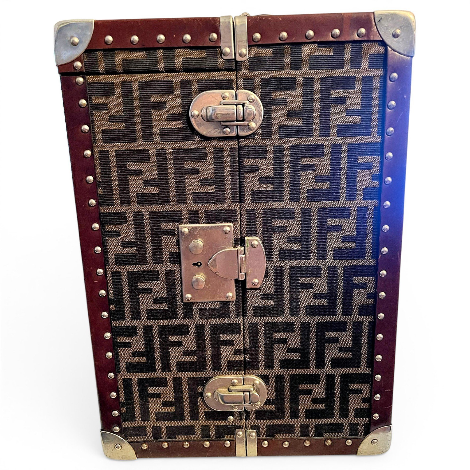 Cloth vanity case