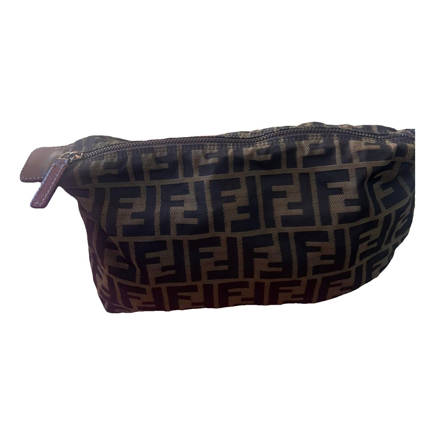 Cloth vanity case