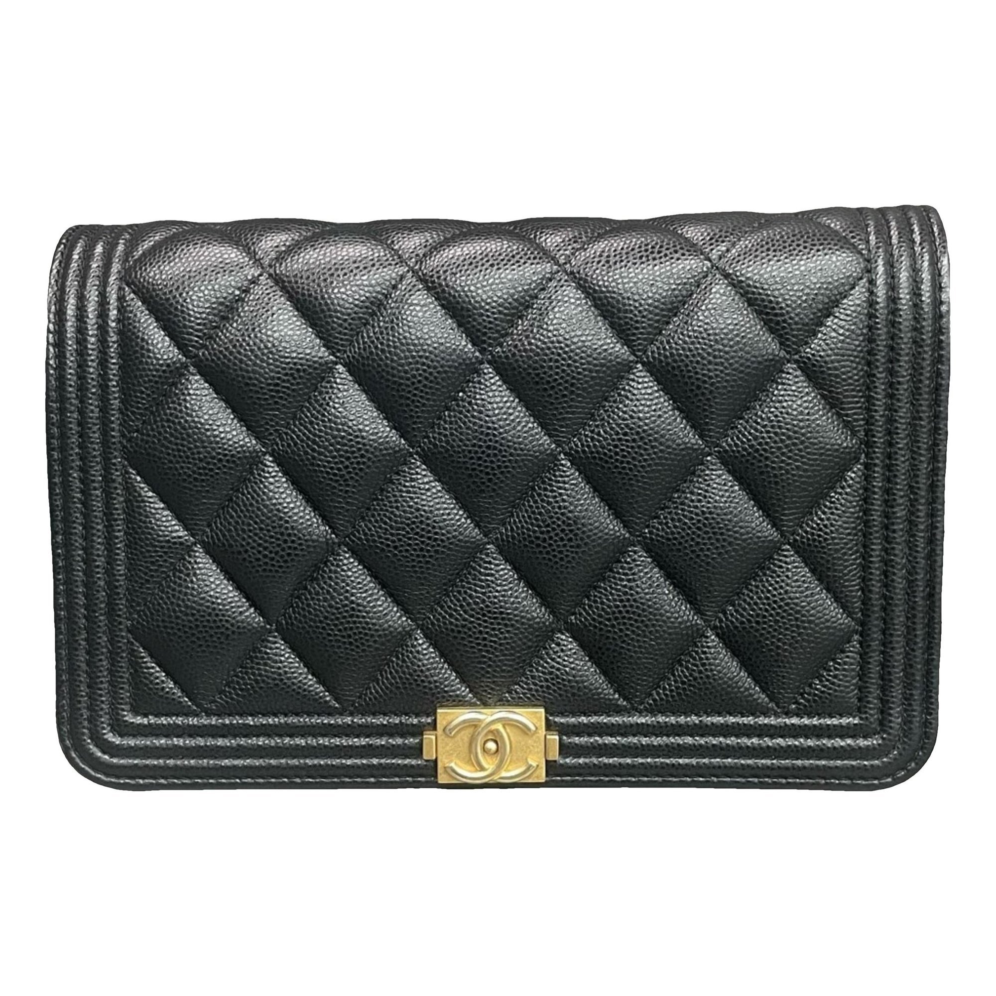 Wallet On Chain Boy leather crossbody bag