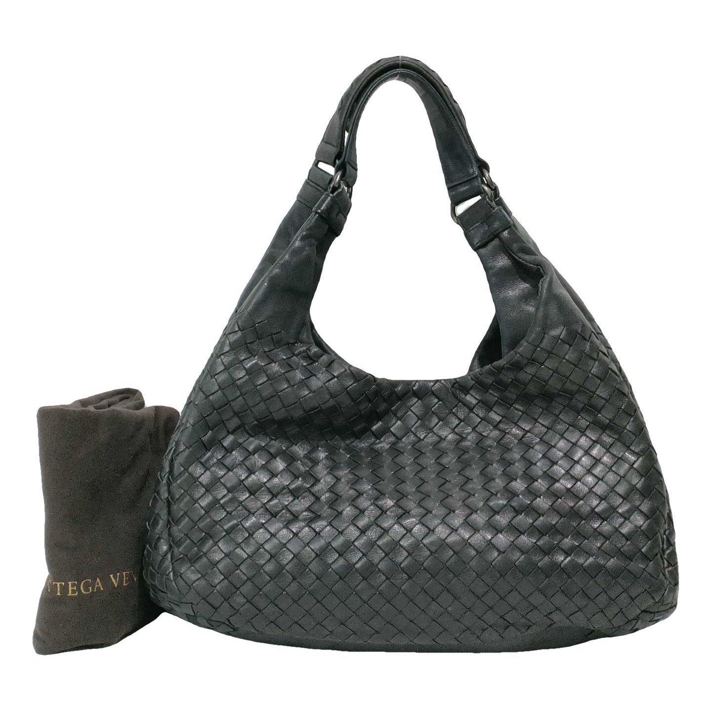 Veneta leather handbag