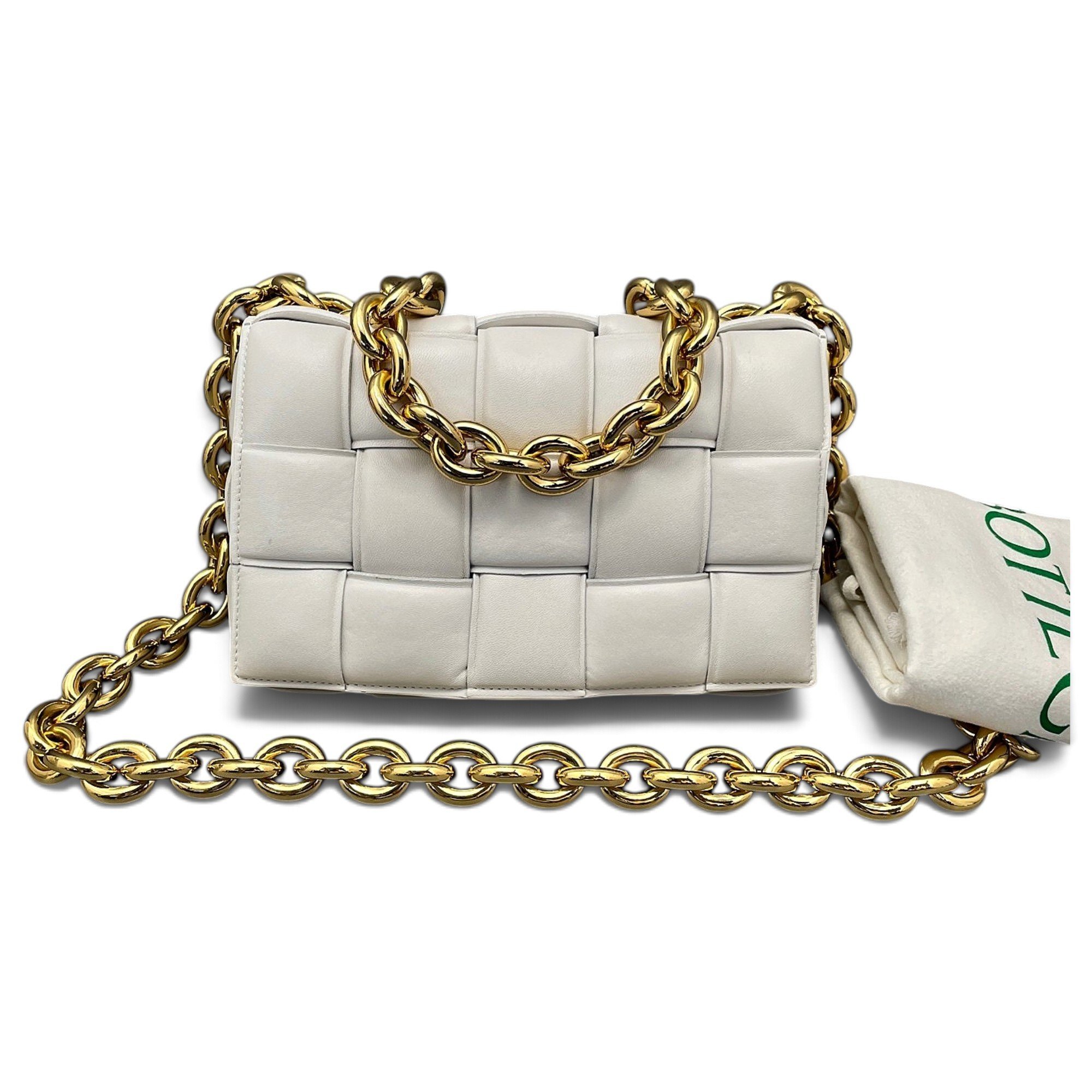 Chain Cassette leather handbag