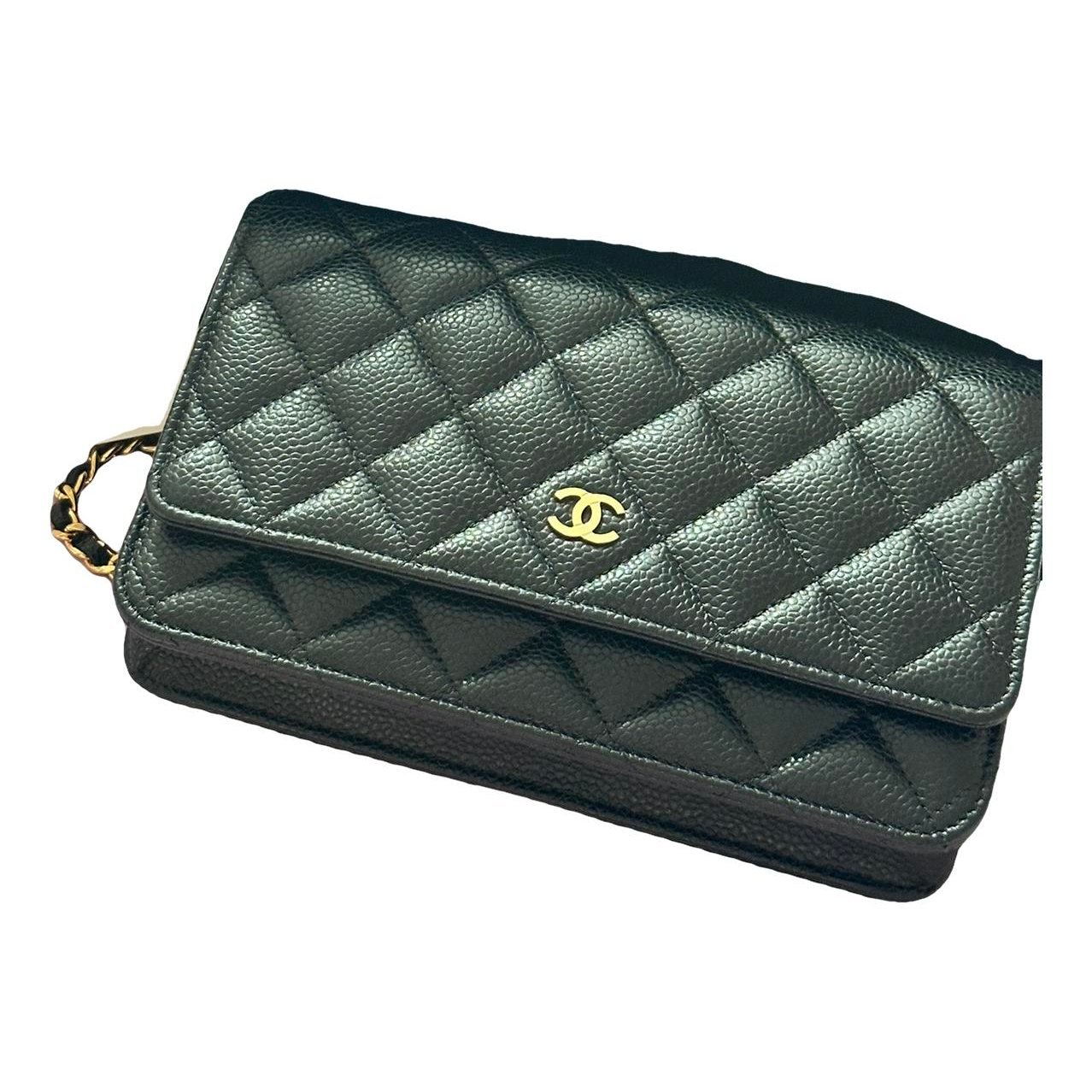 Wallet On Chain Timeless/Classique leather crossbody bag