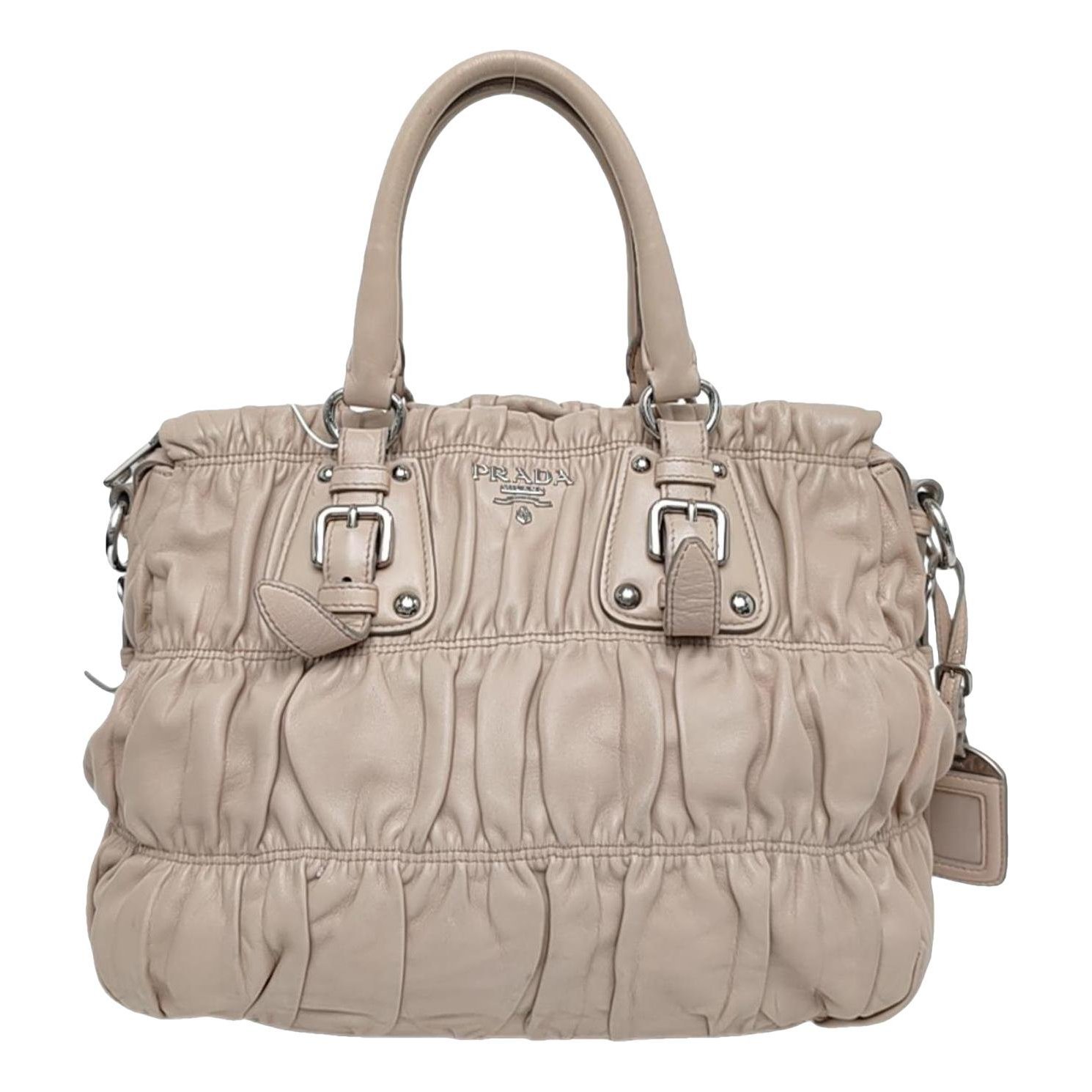 Monochrome leather handbag