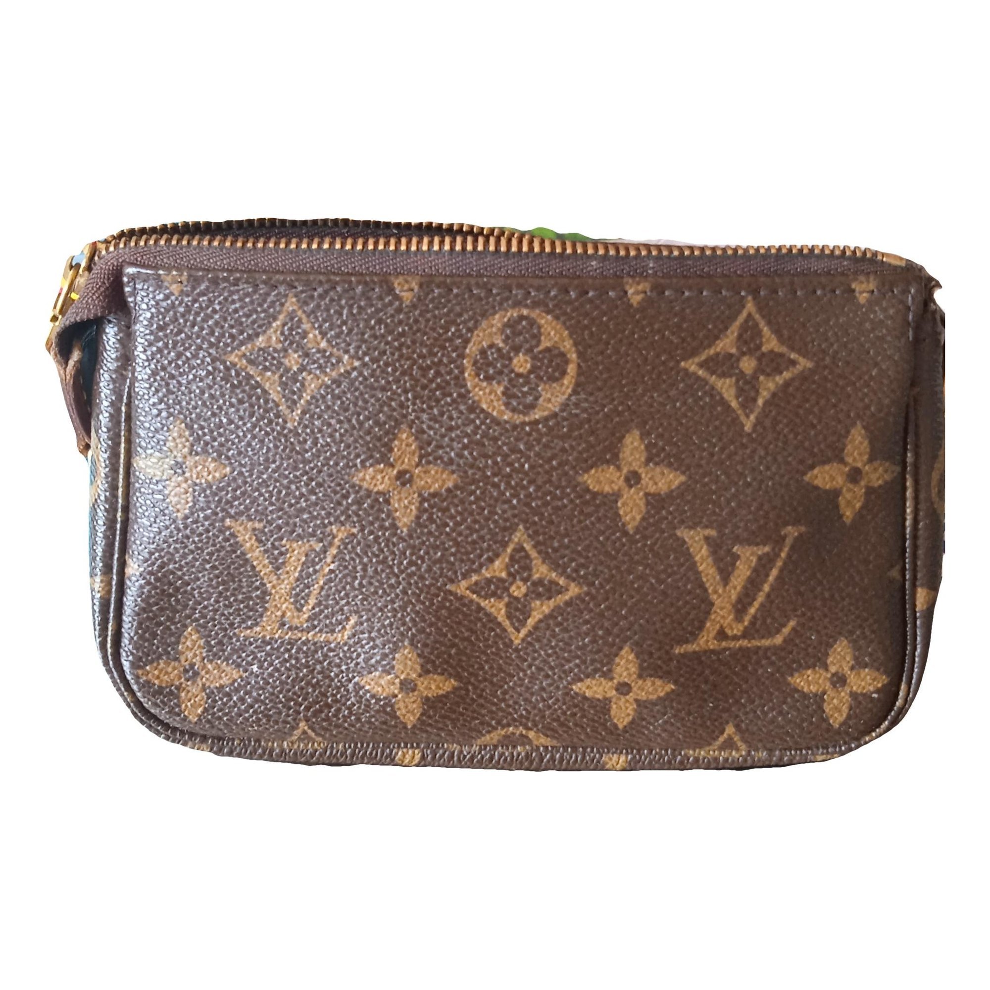 Pochette Accessoire patent leather handbag