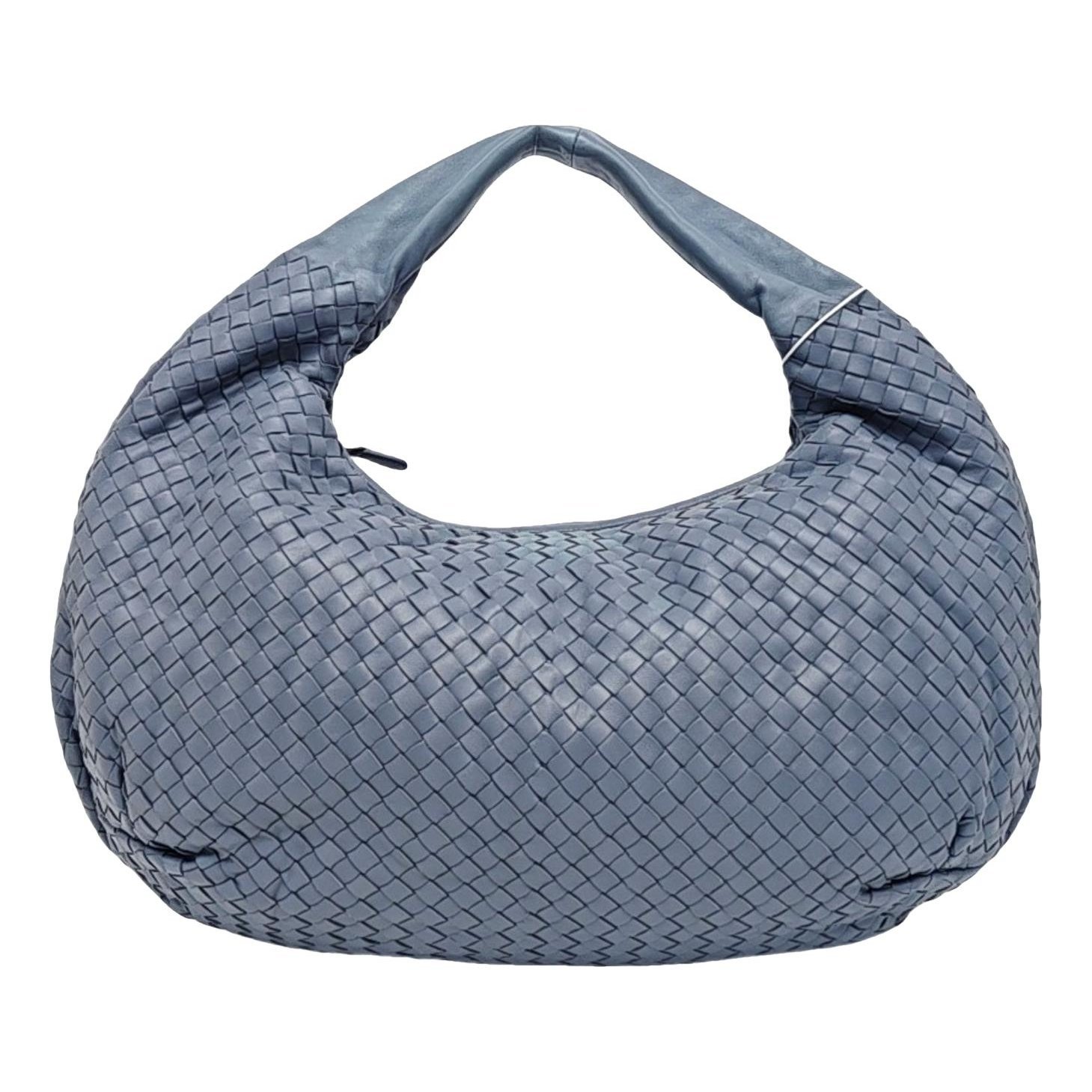 Veneta leather handbag
