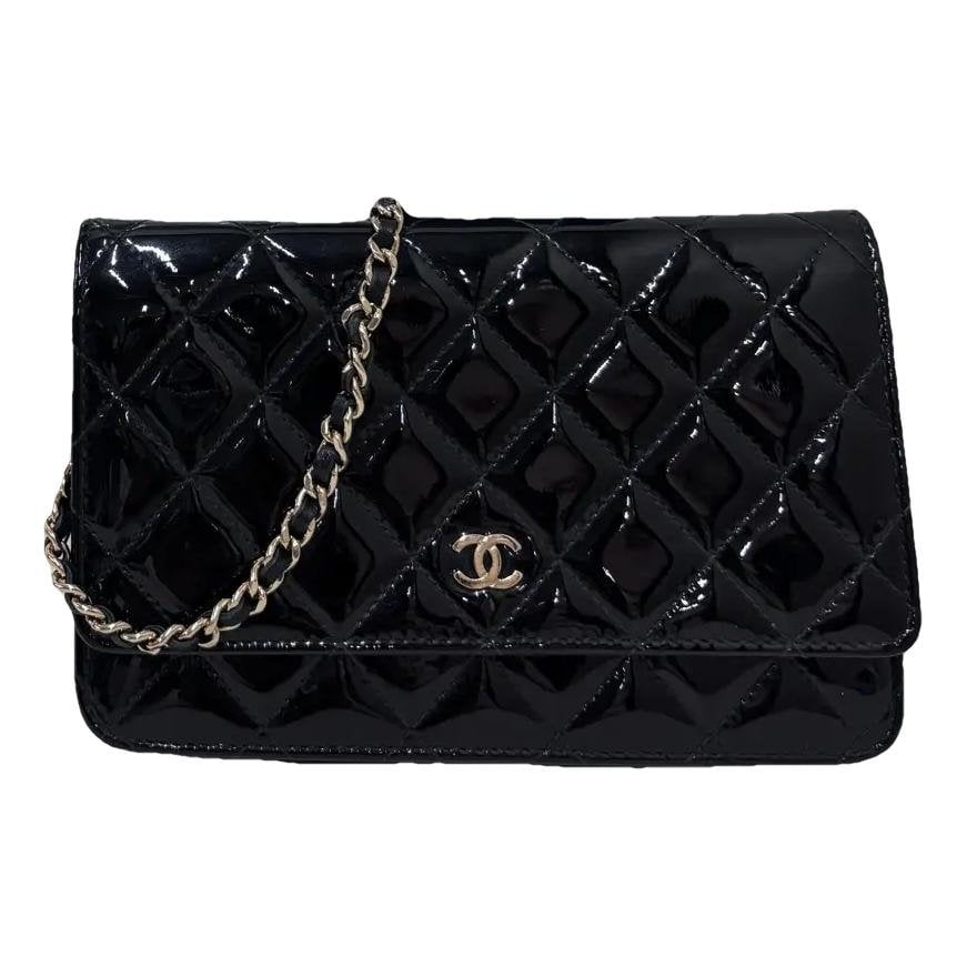 Wallet On Chain Timeless/Classique patent leather crossbody bag