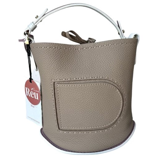 Pin leather handbag