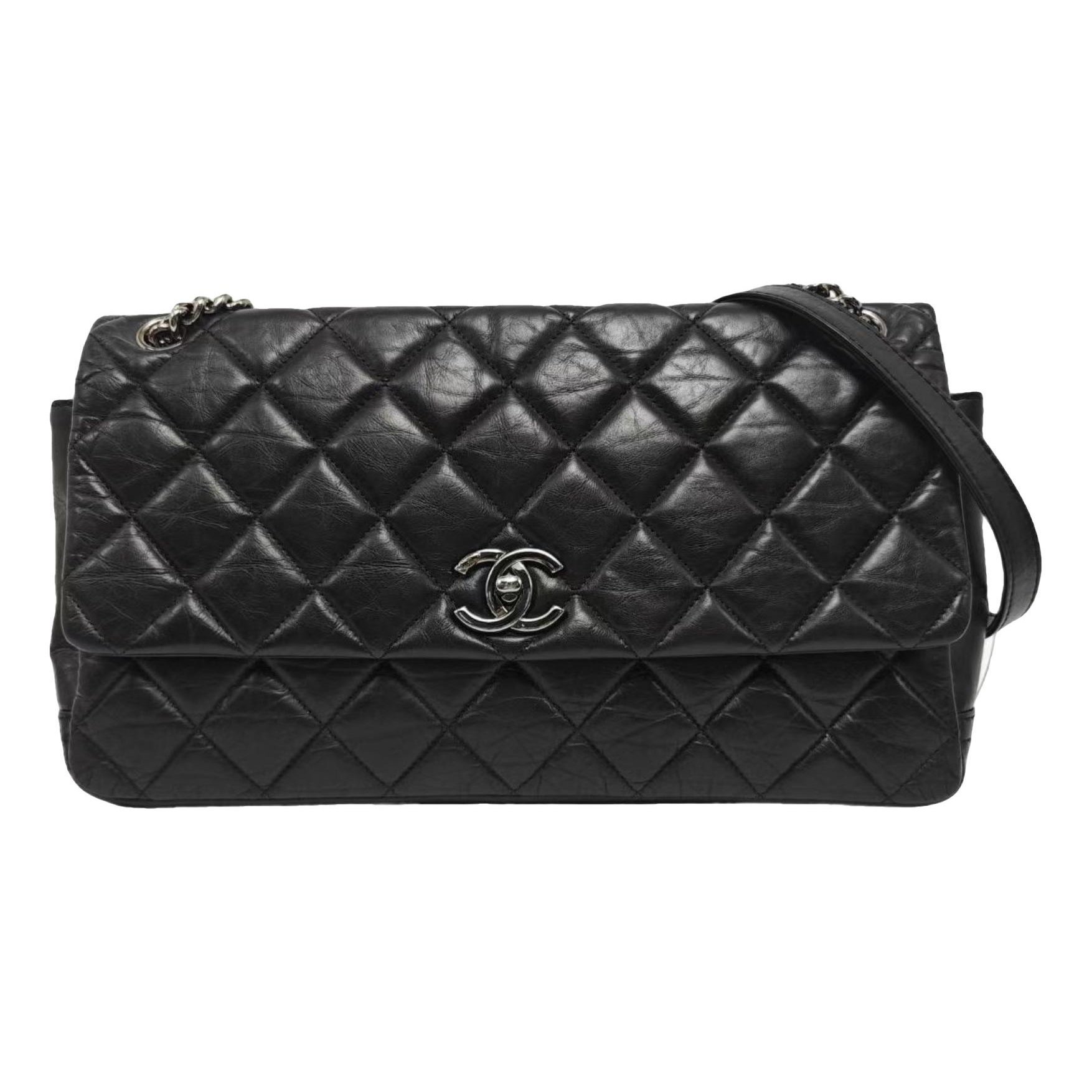 Timeless/Classique leather crossbody bag