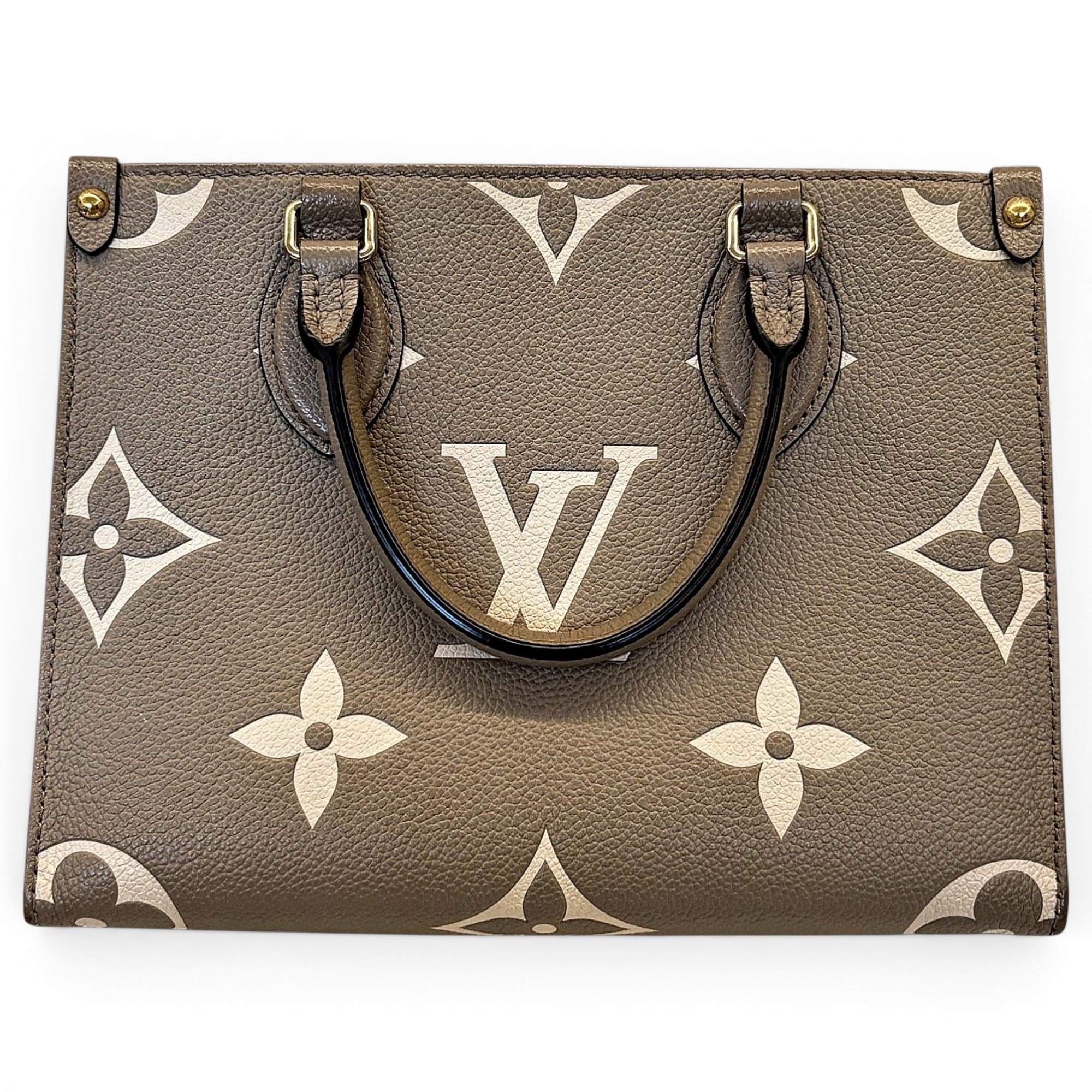 Onthego leather handbag